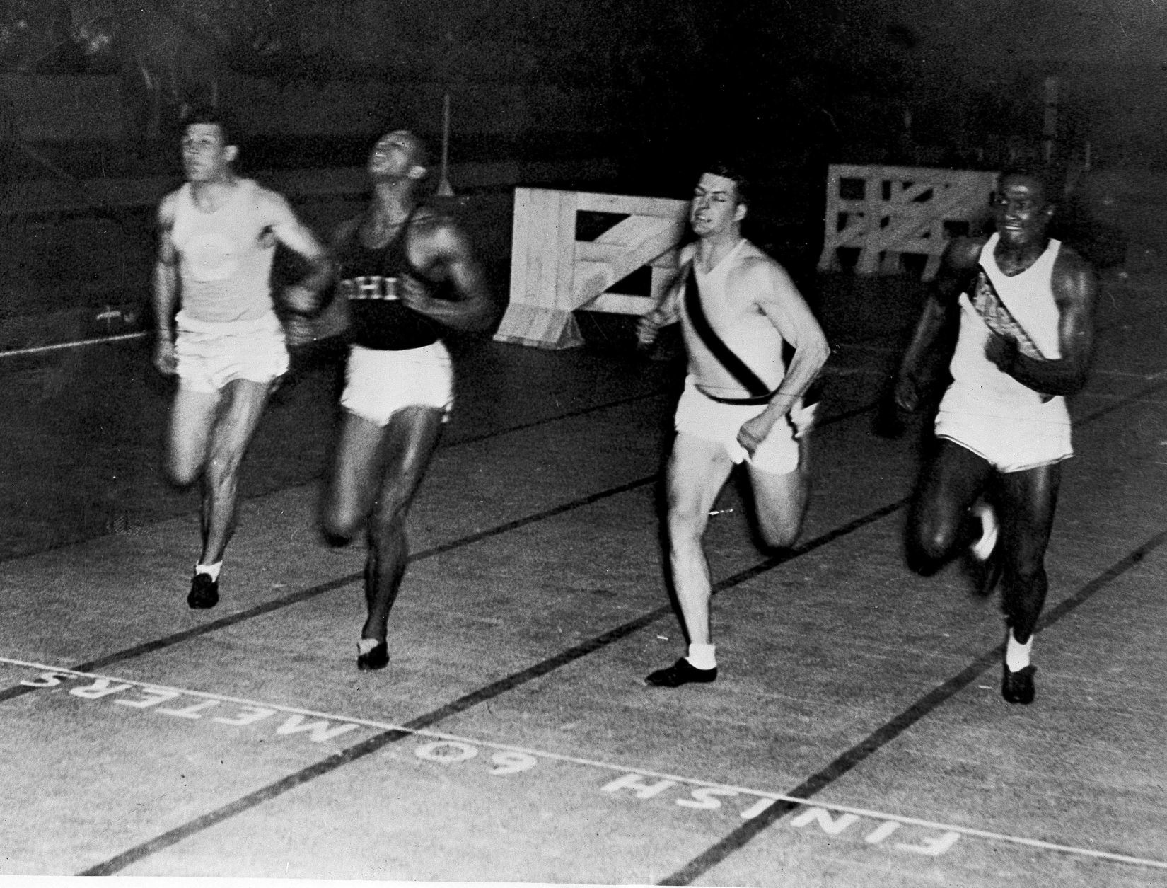 1935: Jesse Owens